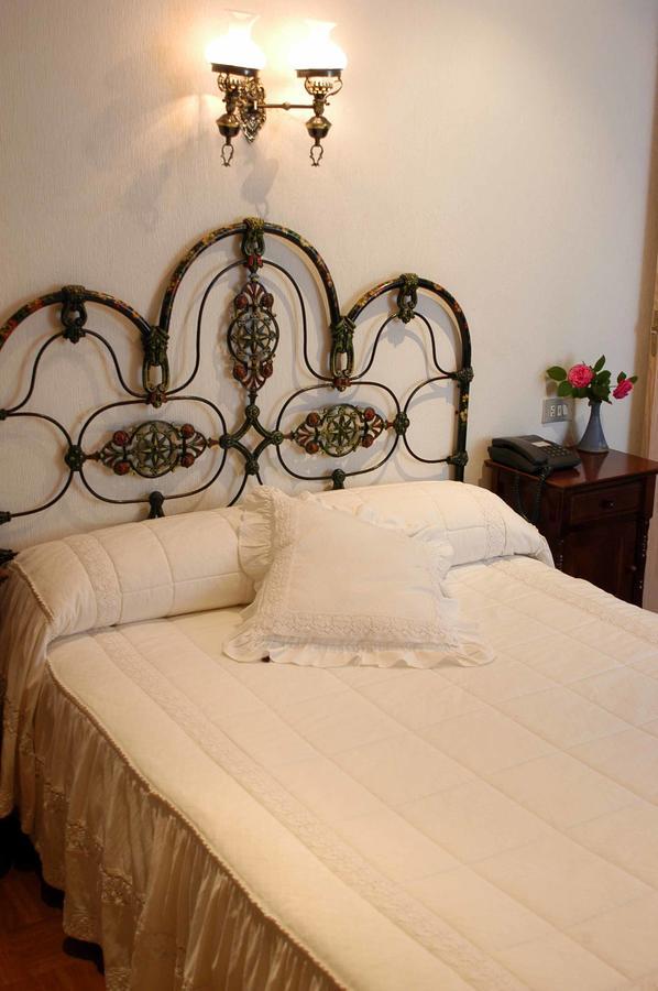 Hotel Julia Aranda de Duero Pokój zdjęcie