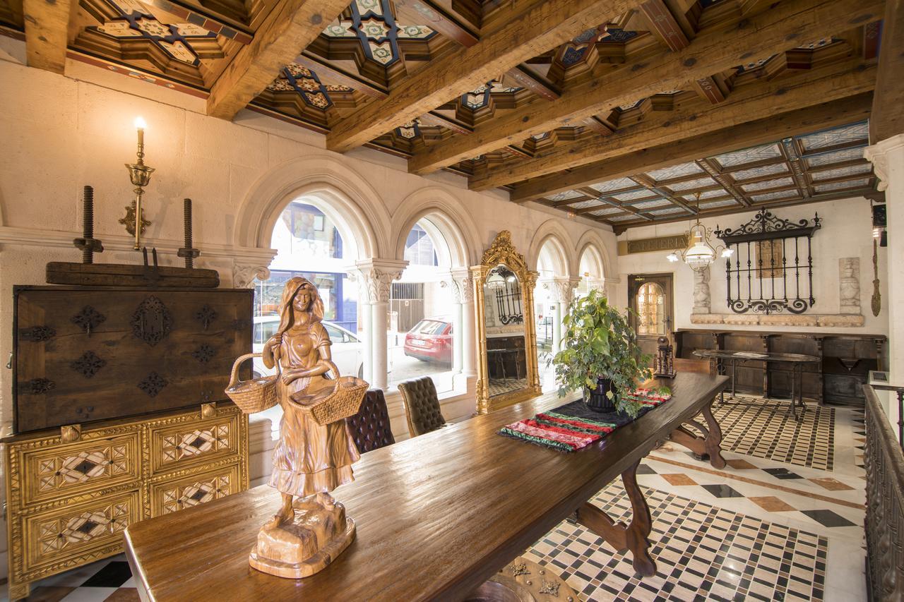 Hotel Julia Aranda de Duero Zewnętrze zdjęcie